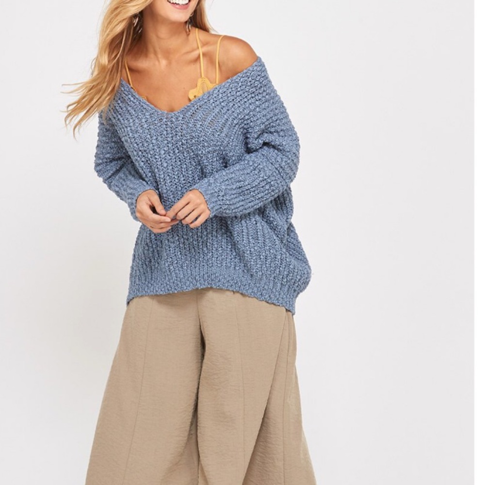 ✨LAST Misty Blue Double Vneck pullover sweater top - Picture 3 of 8